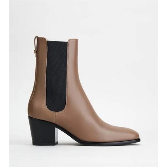 Tod’s Shoes - Tod's Leather Ankle Boots in Beige